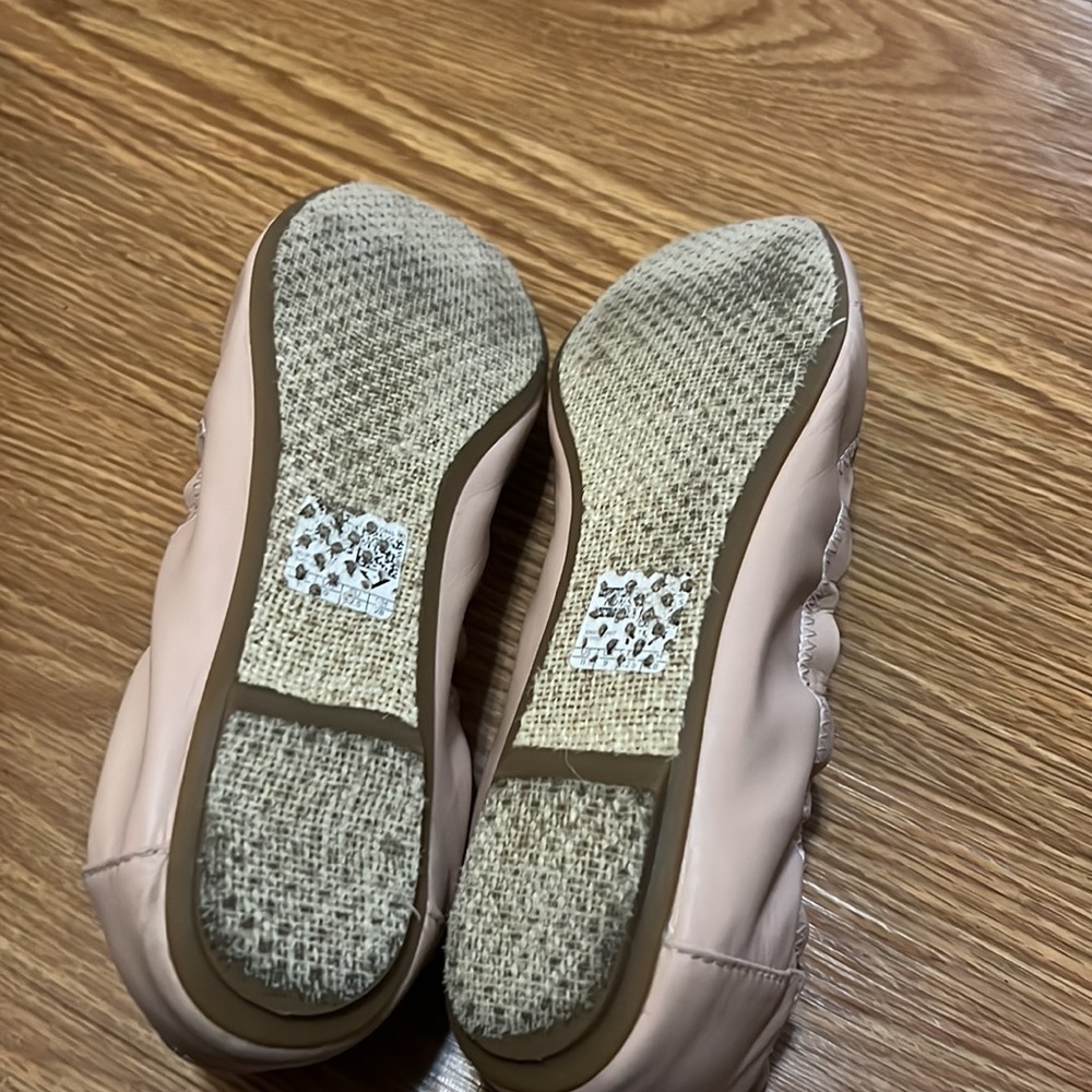 Shoes - Picture 3 of 5